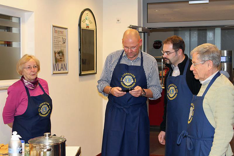 Weihnachtstafel bei der Bundeswehr