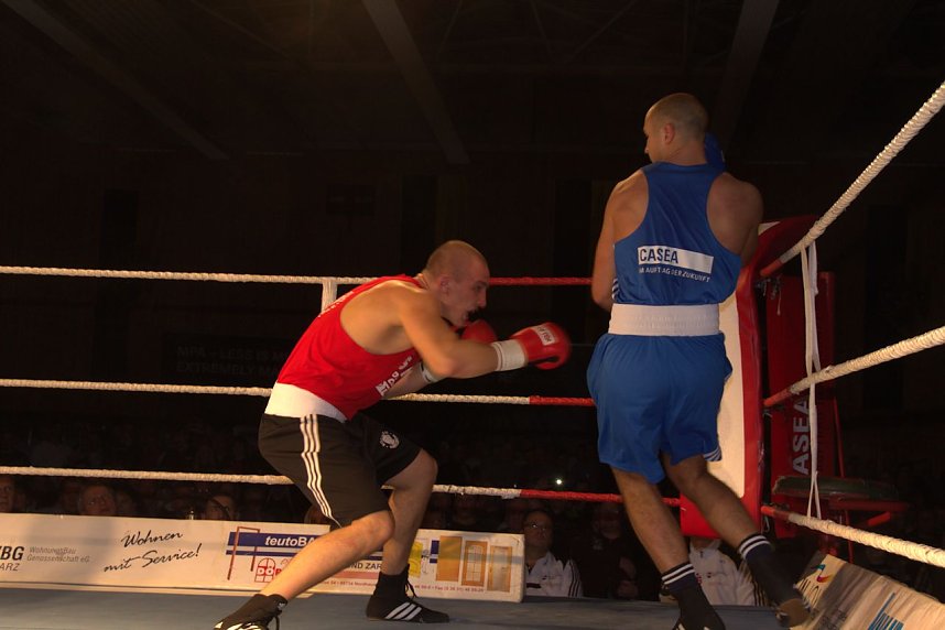 Boxnacht in der Ballspielhalle in Nordhausen