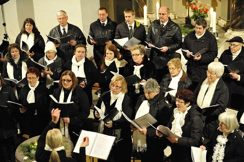 Weihnachtszauber aus frohen Kehlen