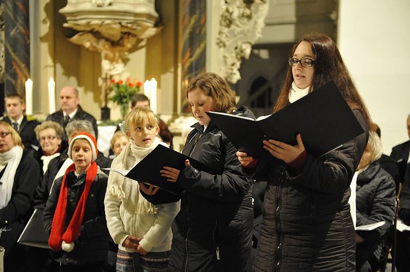 Weihnachtszauber aus frohen Kehlen