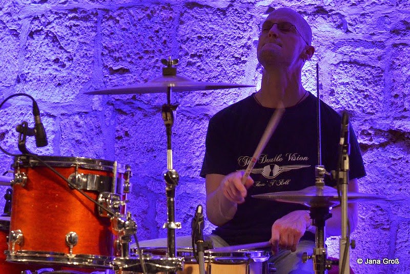 Bei The Double Vision & iNUTERO dabei