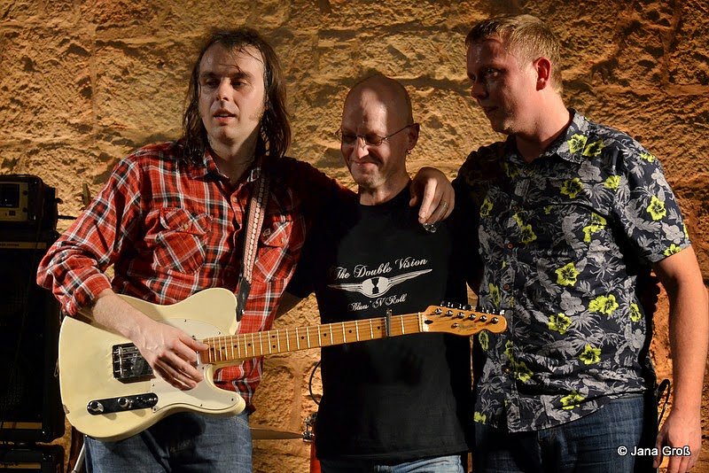 Bei The Double Vision & iNUTERO dabei