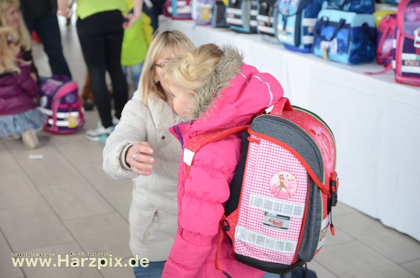 Viel los in der Autowelt Peter