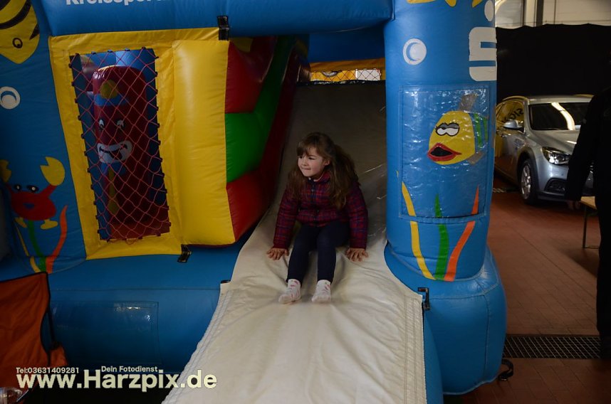 Viel los in der Autowelt Peter