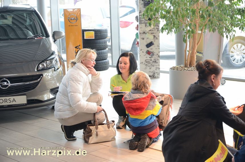 Viel los in der Autowelt Peter