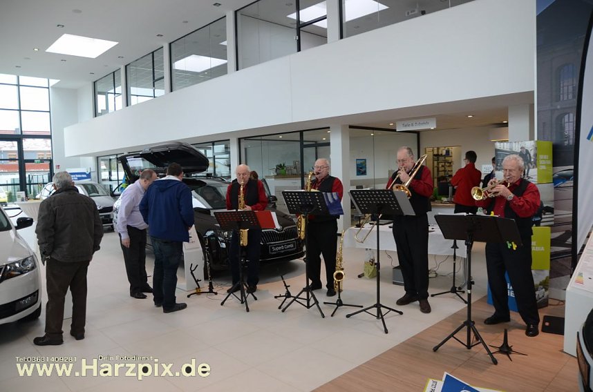 Viel los in der Autowelt Peter