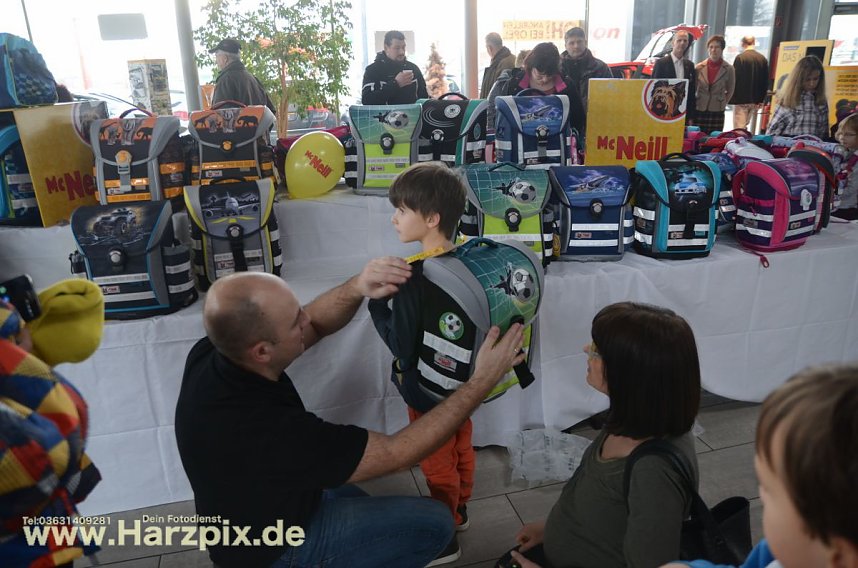 Viel los in der Autowelt Peter