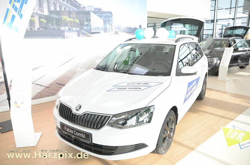 Viel los in der Autowelt Peter