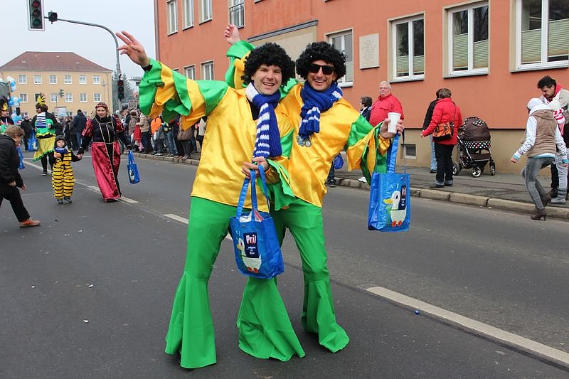 N&auml;rrinnen und Narren zogen durch Sondershausen (1)