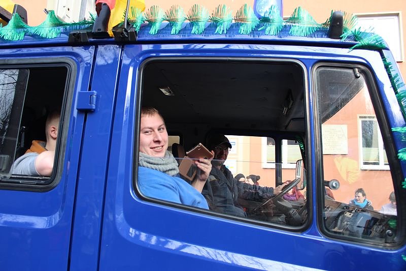 N&auml;rrinnen und Narren zogen durch Sondershausen (2)