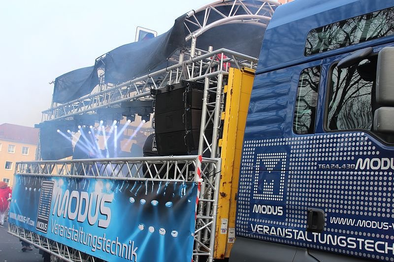 N&auml;rrinnen und Narren zogen durch Sondershausen (2)