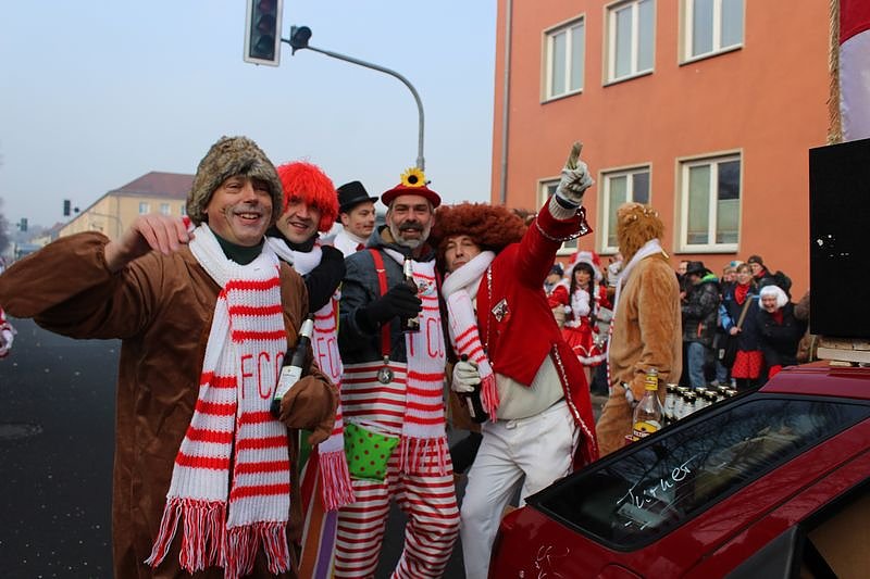 N&auml;rrinnen und Narren zogen durch Sondershausen (2)