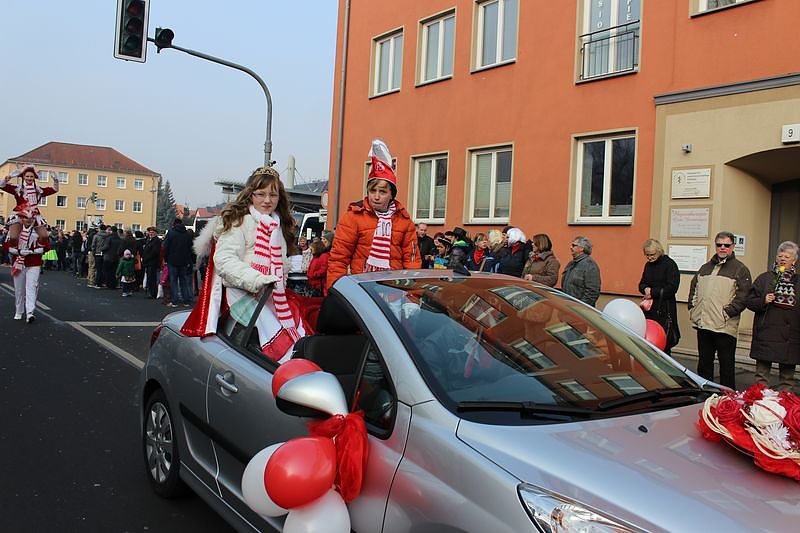 N&auml;rrinnen und Narren zogen durch Sondershausen (2)