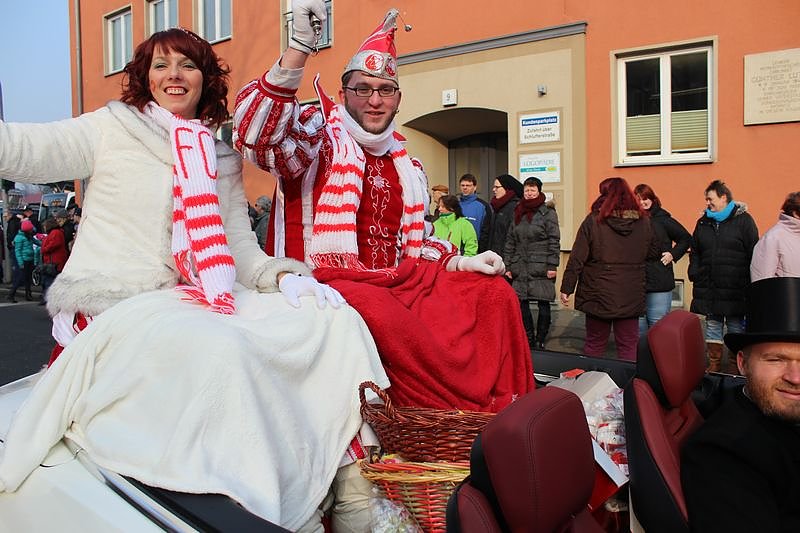 N&auml;rrinnen und Narren zogen durch Sondershausen (2)