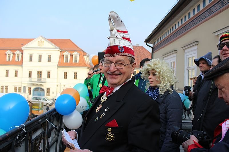 Party auf Markt und im Rathaus (1)