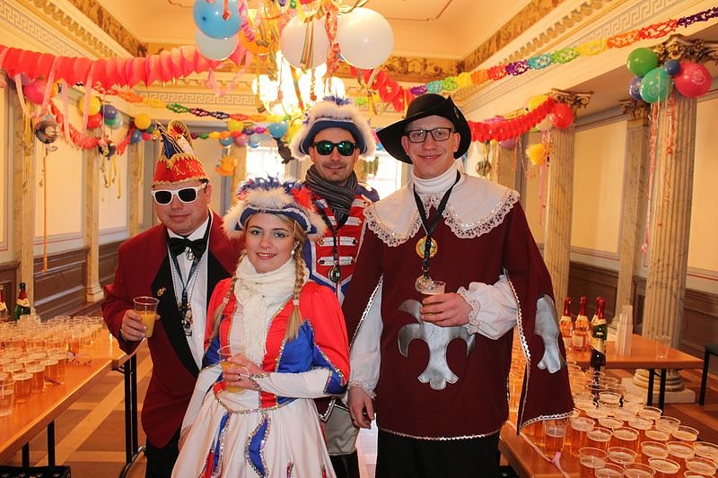 Party auf Markt und im Rathaus (1)