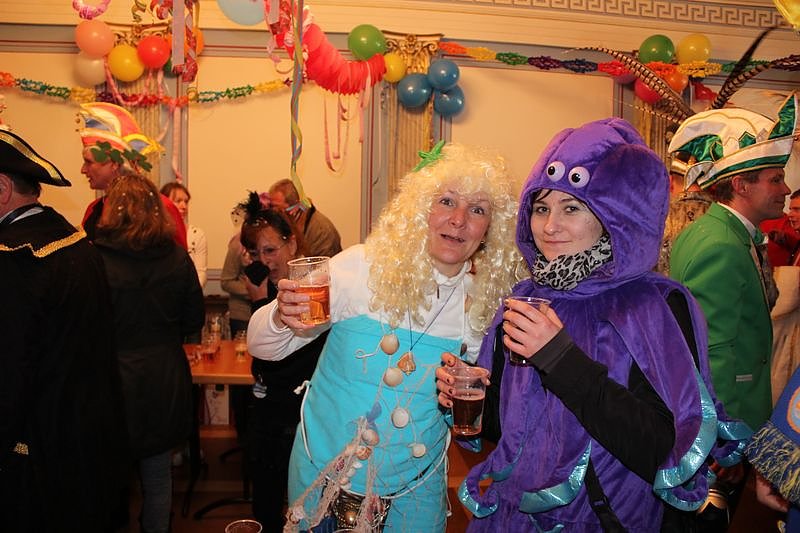 Party auf Markt und im Rathaus (2)