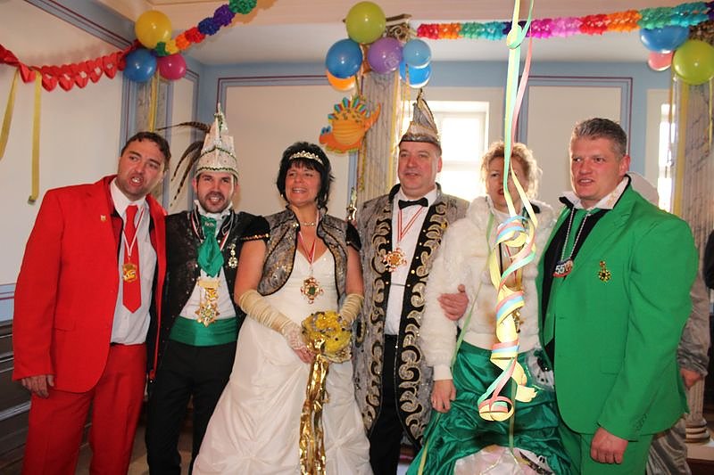 Party auf Markt und im Rathaus (2)