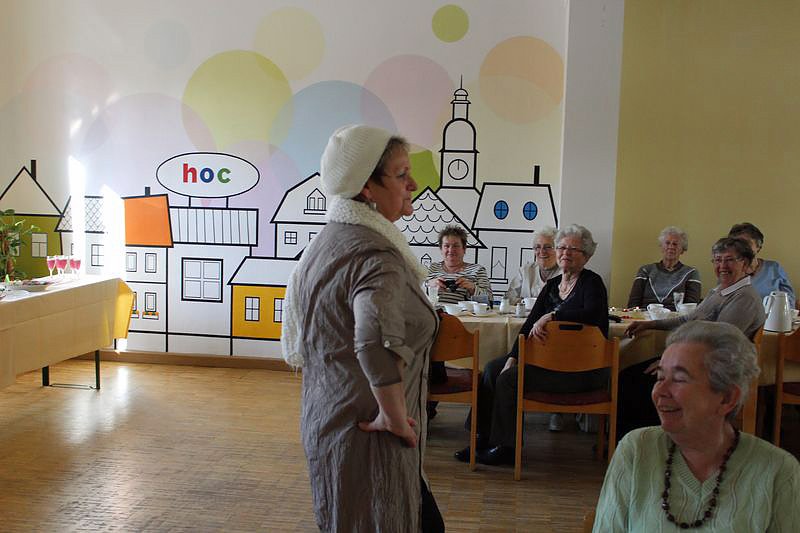 Gut beh&uuml;tete Frauentagsfeier