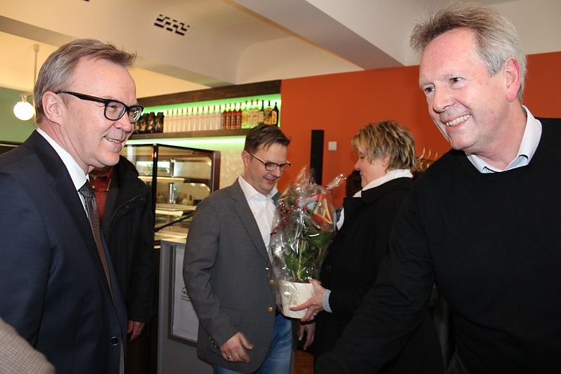 Caf&eacute; Pille und 10 Wohnungen