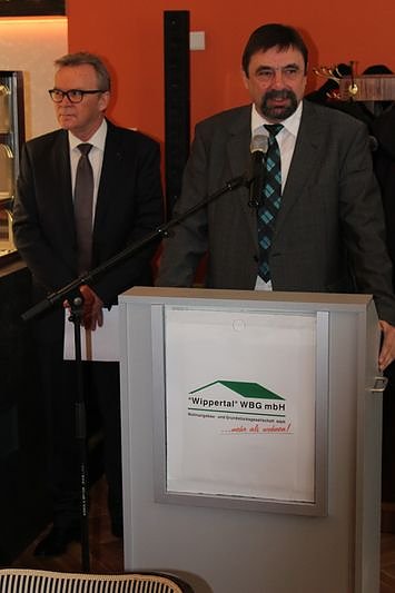 Caf&eacute; Pille und 10 Wohnungen