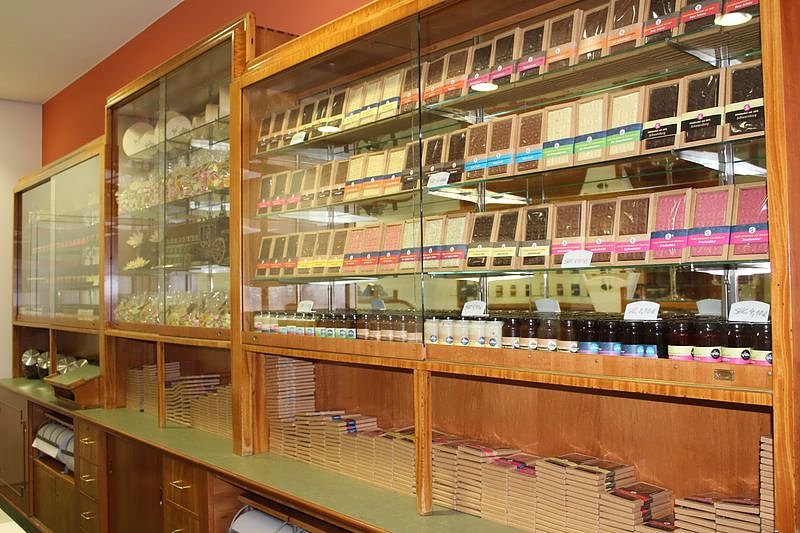 Caf&eacute; Pille und 10 Wohnungen