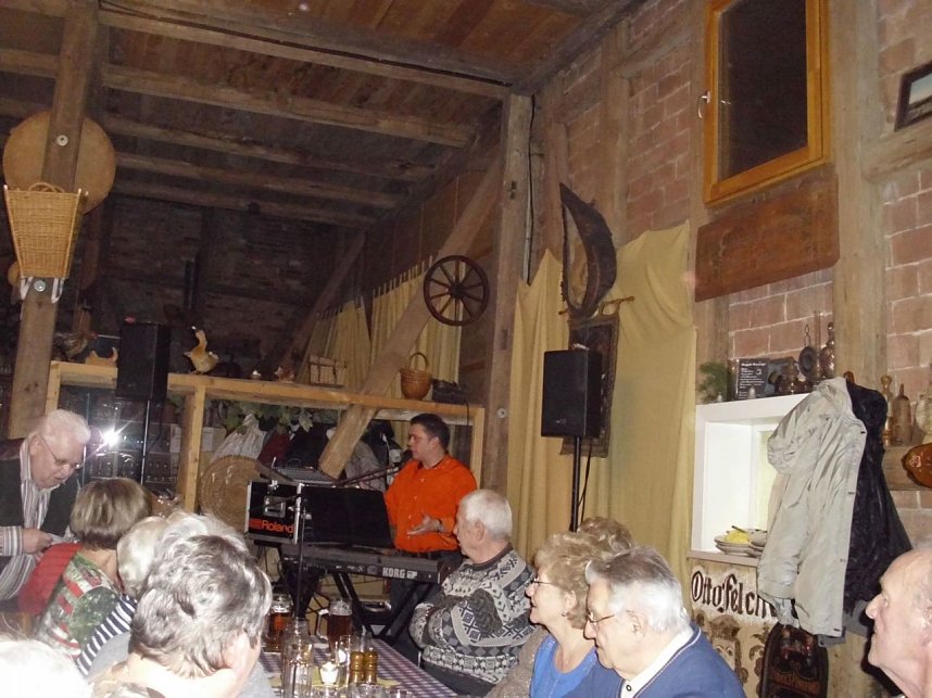 Gelungene Frauentagsfeier der IG BCE in Allmenhausen