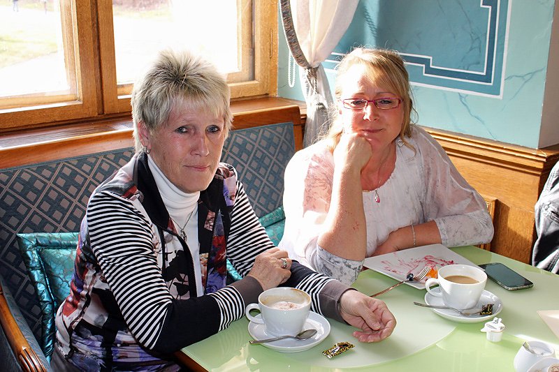 Frauen feierten in der "Hofk&uuml;che"