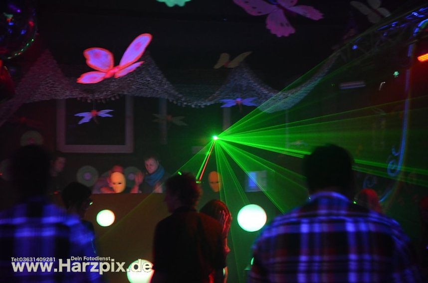 Houseverliebt im Club Buddha