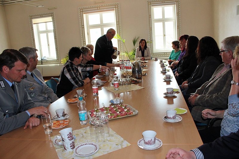 Spendengelder &uuml;bergeben