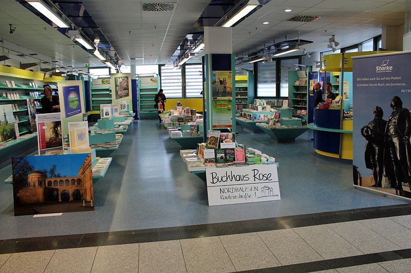 Neue Runde beim Lesefest - Vorlesen und Buchverkauf