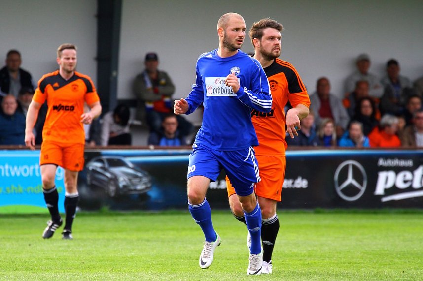 Wackers Reserve schl&auml;gt die Eintracht mit 2:0