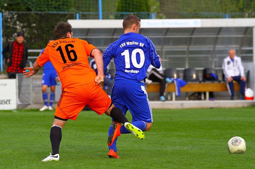 Wackers Reserve schl&auml;gt die Eintracht mit 2:0