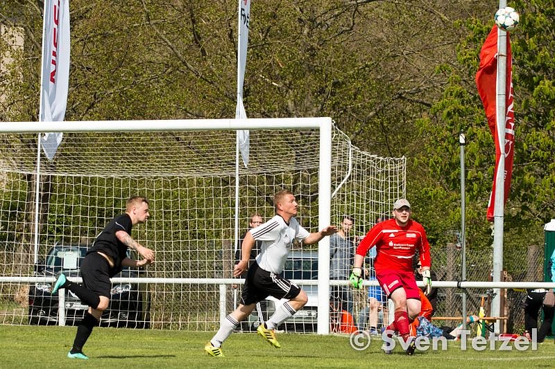 Zweimal Pokal - zweimal 2:0
