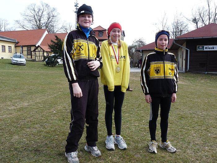 Kinder und Jugendliche beim Possenlauf