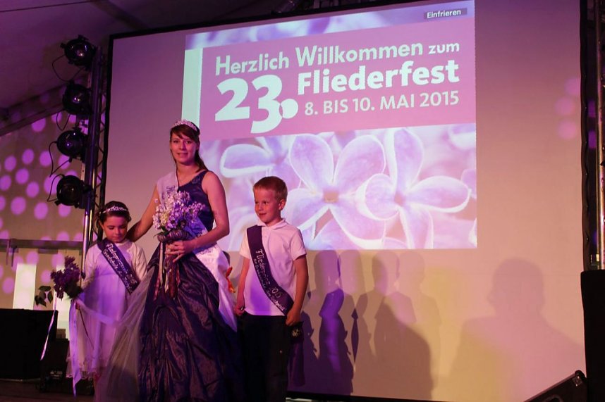 Von der Wahl der Fliederk&ouml;nigin