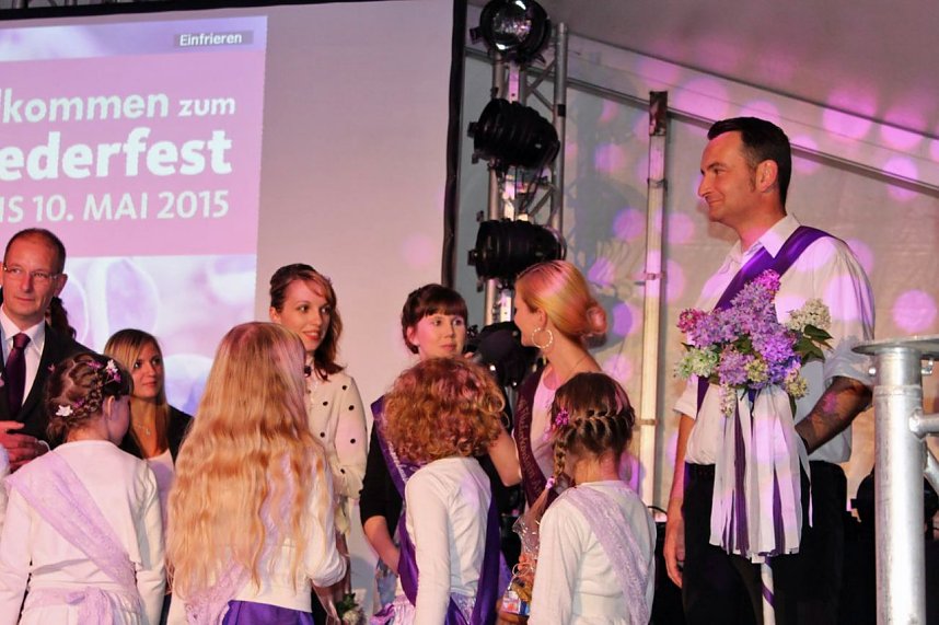 Von der Wahl der Fliederk&ouml;nigin