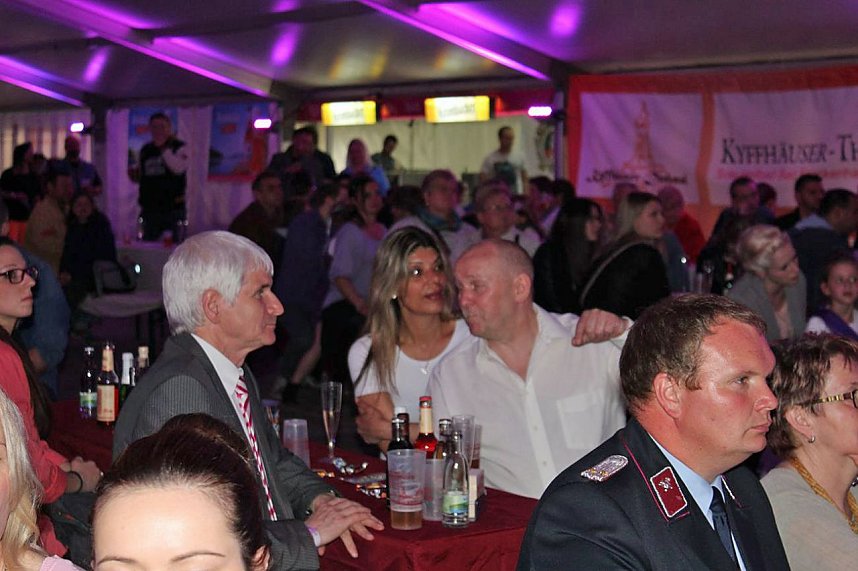 Von der Wahl der Fliederk&ouml;nigin