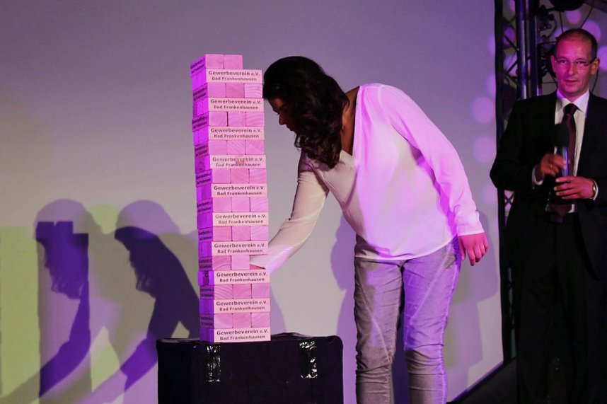 Von der Wahl der Fliederk&ouml;nigin