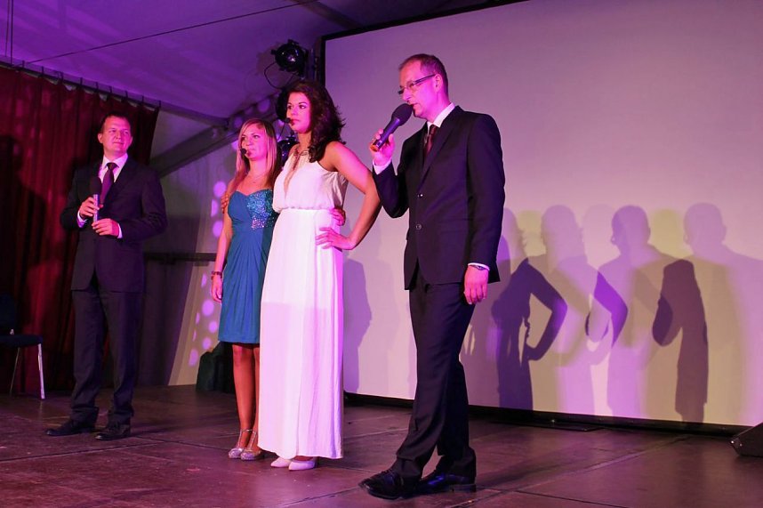 Von der Wahl der Fliederk&ouml;nigin