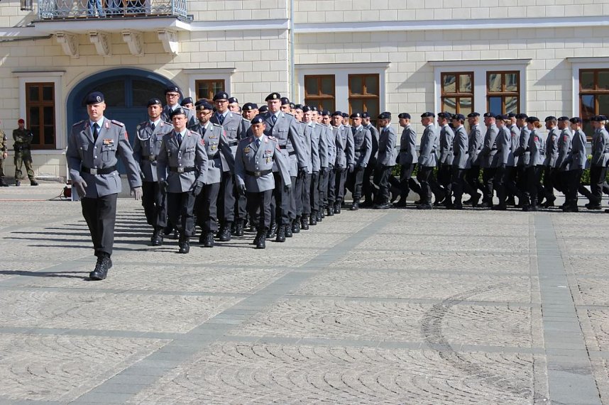 Wieder Anw&auml;rter &ouml;ffentlich vereidigt
