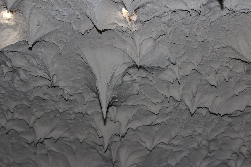 Die besondere Totes-Meer-Salzgrotte