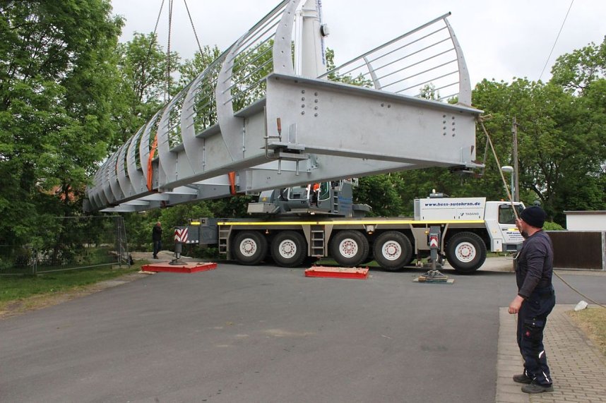 Totenbr&uuml;cke eingeh&auml;ngt