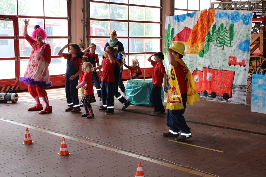Feuerwehr ohne tat&uuml;tata