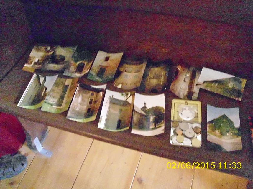 In Wetterfahne und Turmkugel geschaut