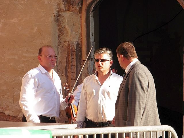 Kopfloser Dirigent beim Residenzfest 2015