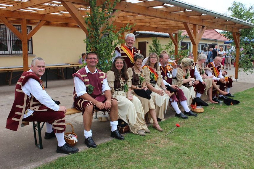 Laubk&ouml;nig gekr&ouml;nt