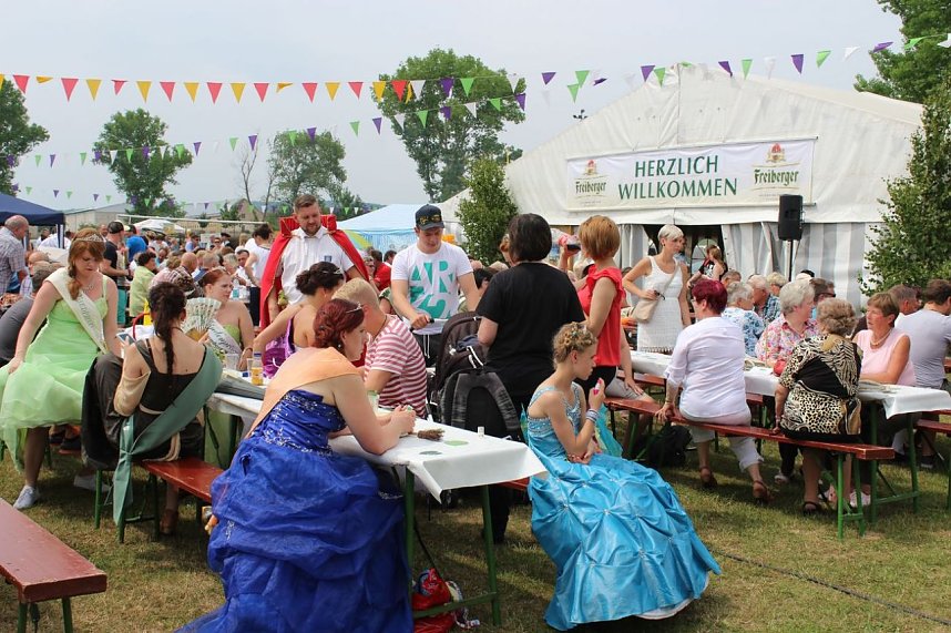 Laubk&ouml;nig gekr&ouml;nt