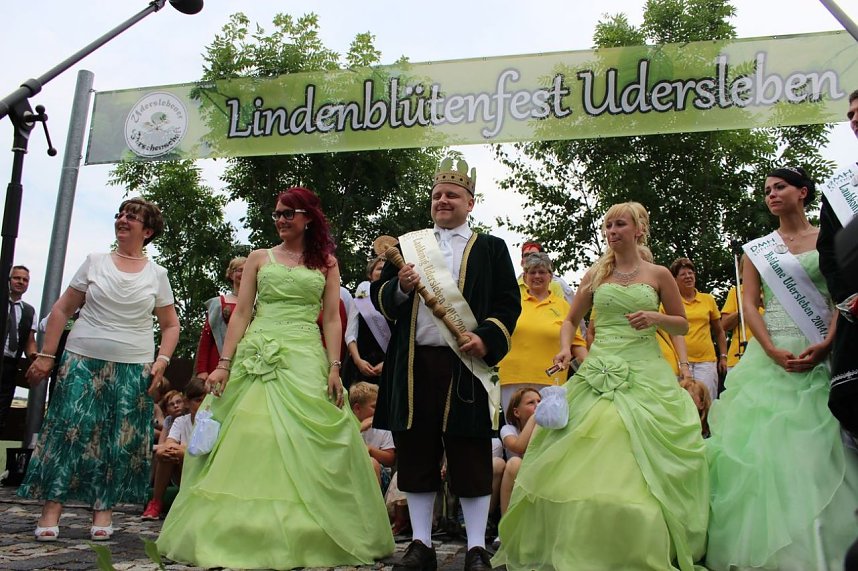 Laubk&ouml;nig gekr&ouml;nt