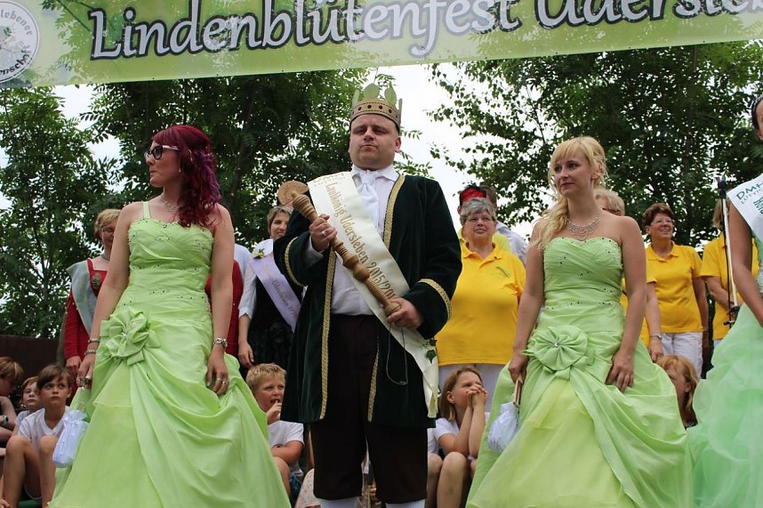 Laubk&ouml;nig gekr&ouml;nt